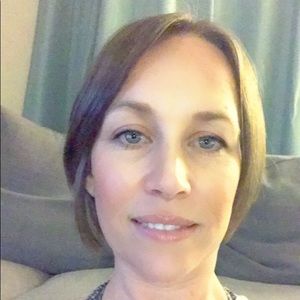 Meet your Posher, Debra